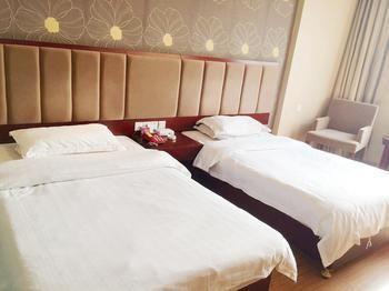 Danfengbailu Business Hotel Ναντσάγκ Εξωτερικό φωτογραφία
